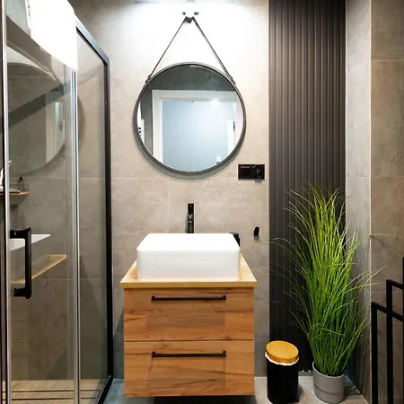 Ostoja Parku Narodowego, Sun & Snow 斯克拉斯卡波伦巴