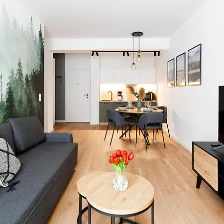 Ostoja Parku Narodowego, Sun & Snow * 斯克拉斯卡波伦巴