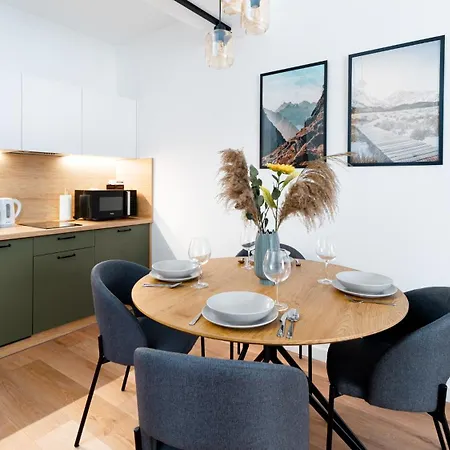 Ostoja Parku Narodowego, Sun & Snow * 斯克拉斯卡波伦巴