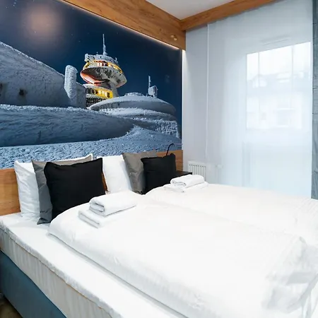 Ostoja Parku Narodowego, Sun & Snow