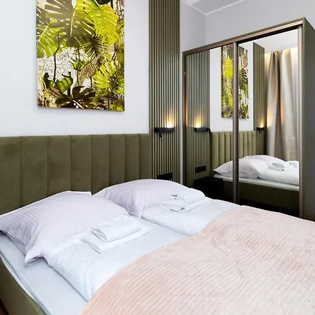 Ostoja Parku Narodowego, Sun & Snow 斯克拉斯卡波伦巴